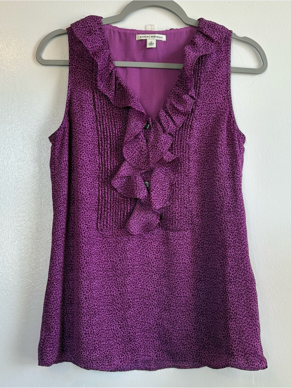 Banana Republic Purple Black Print Ruffle V-Neck Sleeveless Blouse 2